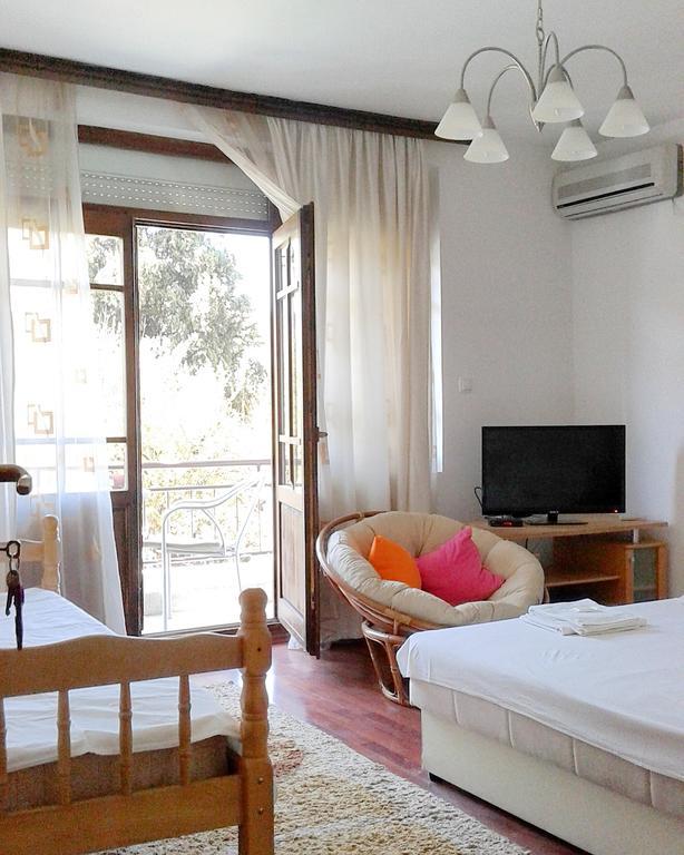 Hostel Nina *