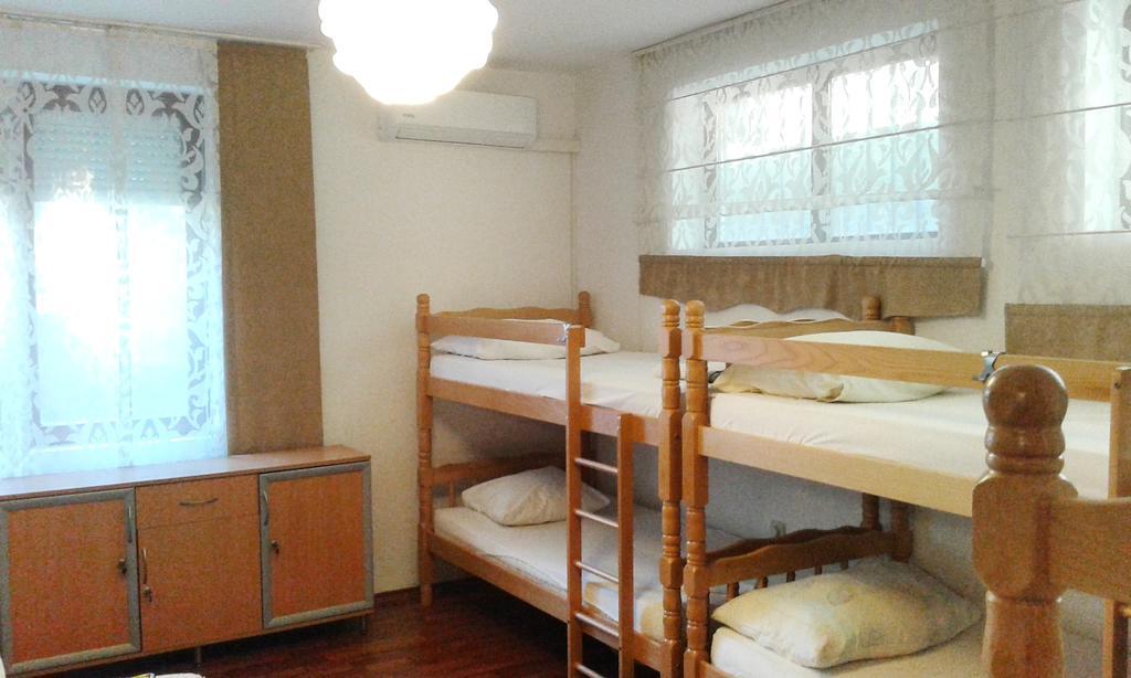 Hostel Nina *